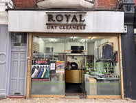 royaldrycleaners.co.uk